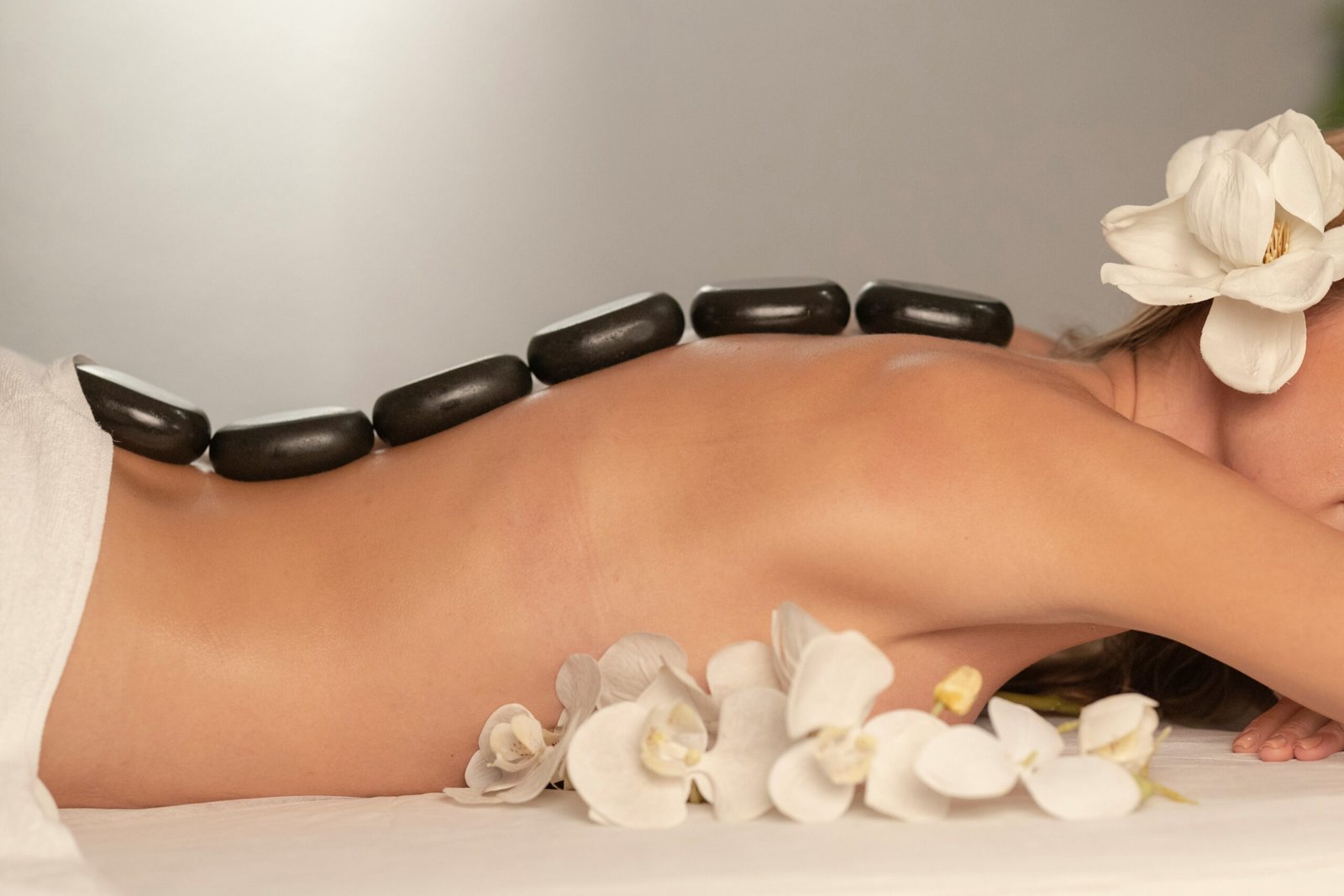 The Healing Power of Massage Treatment: Techniques, Benefits, and Tips